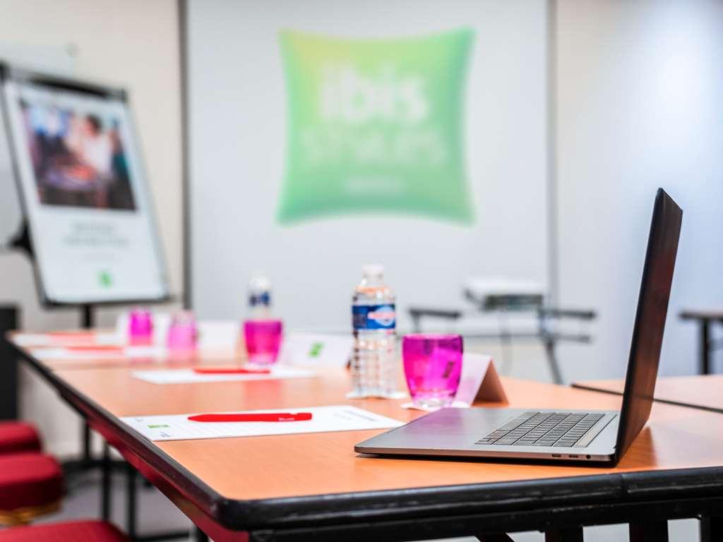 Ibis Styles Beauvais Hotell Bekvämligheter bild